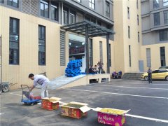 【资讯】纳新部分红酒产品移新恒温库工作顺利完成